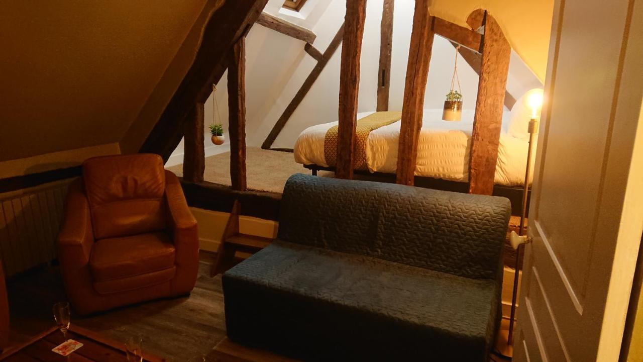 Apartamento Nuits Au Grenier De Chartres Exterior foto