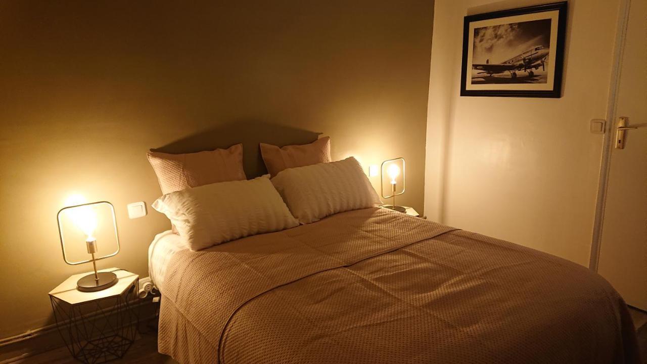 Apartamento Nuits Au Grenier De Chartres Exterior foto